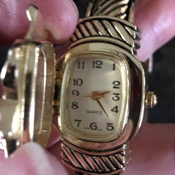 -Pretty Poinsettia Cuff Watch Plus Pierced Earrings - Picture 3 of 6